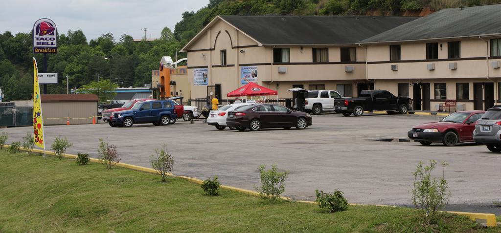 American Elite Inn Hazard Extérieur photo