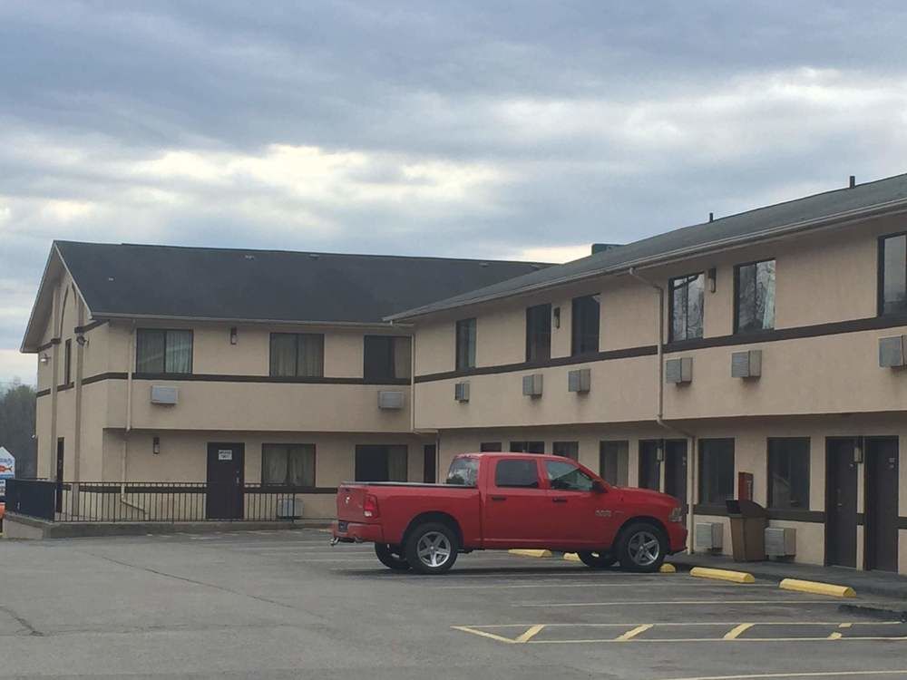 American Elite Inn Hazard Extérieur photo